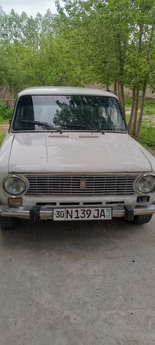 ваз 21011сотилади