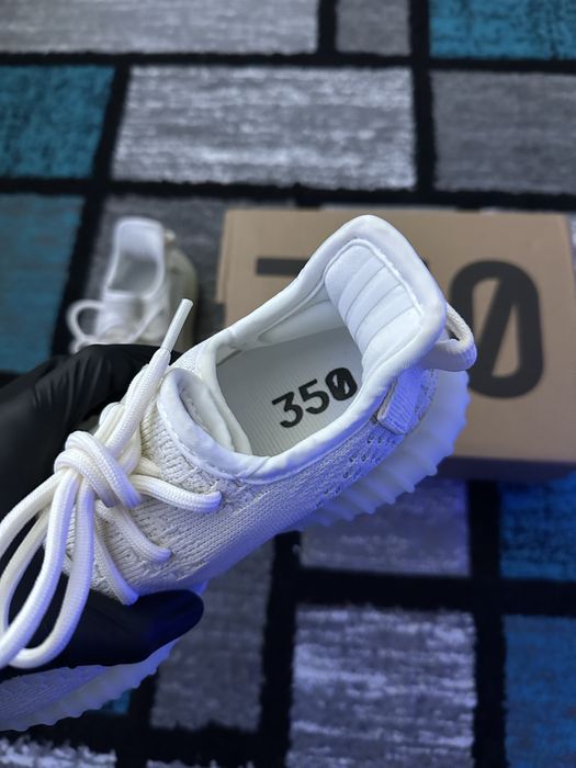 Adidas Yeezy Boost 350