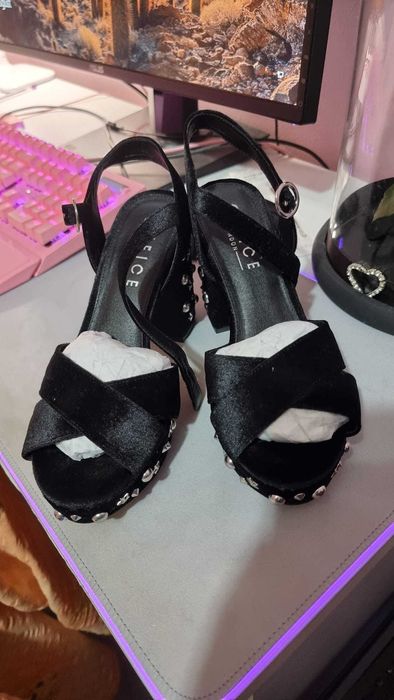Sandale Asos, cu platforma, negre