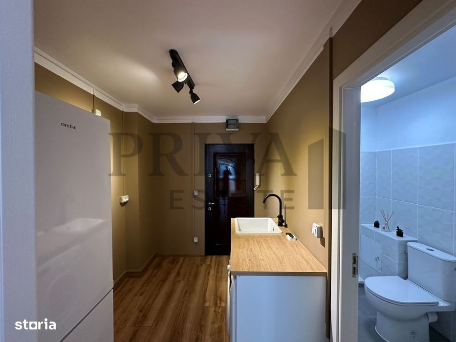 Garsoniera renovata, 26 mp, etaj 2, Complex Studențesc