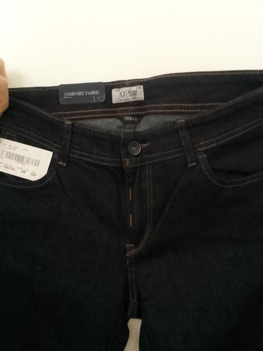 Blugi Armani mărimea 27 de dama