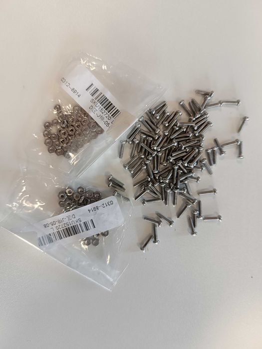 Set 100 bucăți Șuruburi M1 x 7 mm Cap Rotund Cruce + Piulițe - Noi