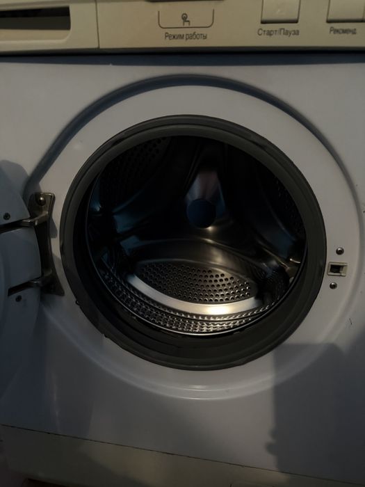 Продам стиральную машинку