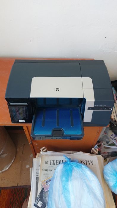 Принтер HP Officejet Pro K550