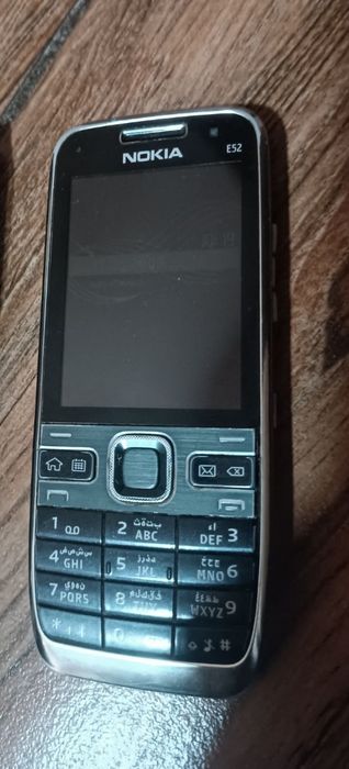 Nokia E52 original Telefon.