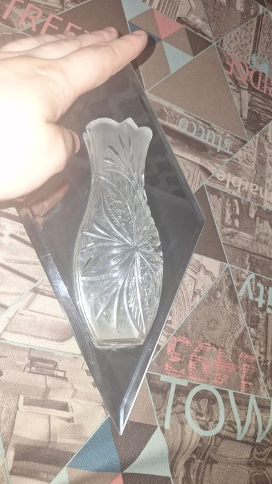 Продам зеркало с вазой