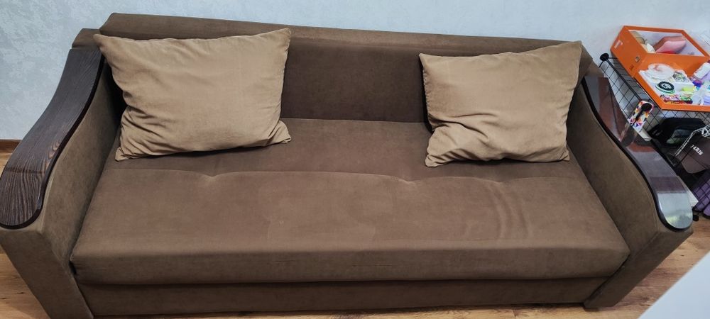 Продам диван в отличном состоянии