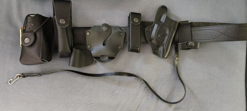 Снаряжение , кожаные подсумки + ремень