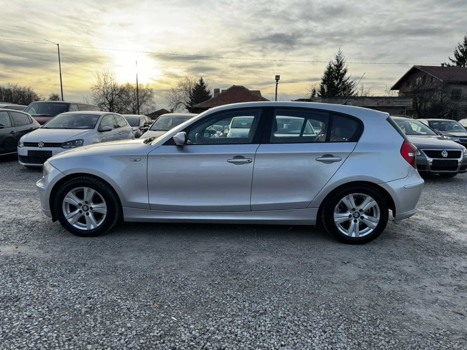 BMW 120 2D, Светло сив металик
