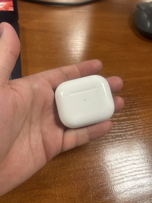 Продам airpods 3