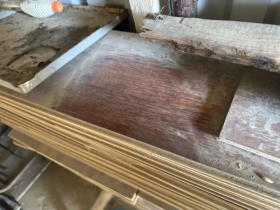 Продается ламинат