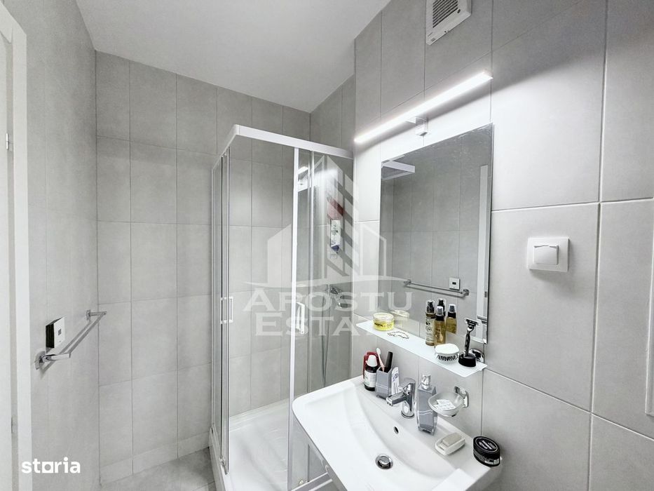 Apartament de vanzare cu 3 camere si curte, zona Lipovei Timisoara
