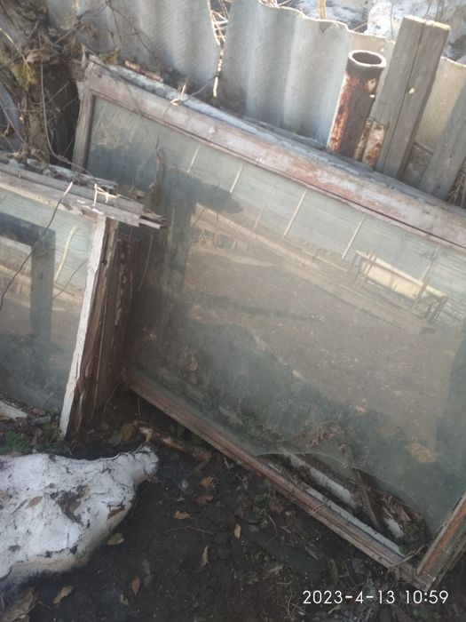 Продам рамы оконые