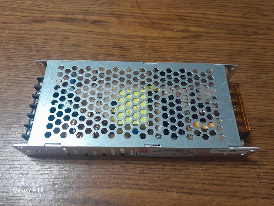 Блоки питания, для лед экранов и бегущая строка.