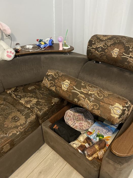 Диван с креслом угловой.