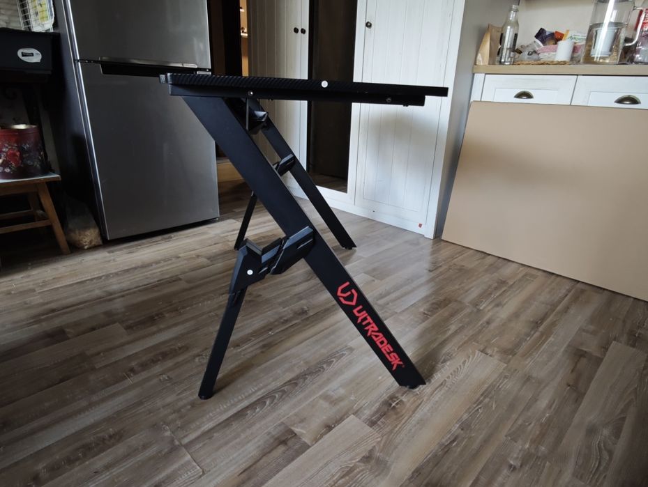 Бюро Ultradesk Action V2