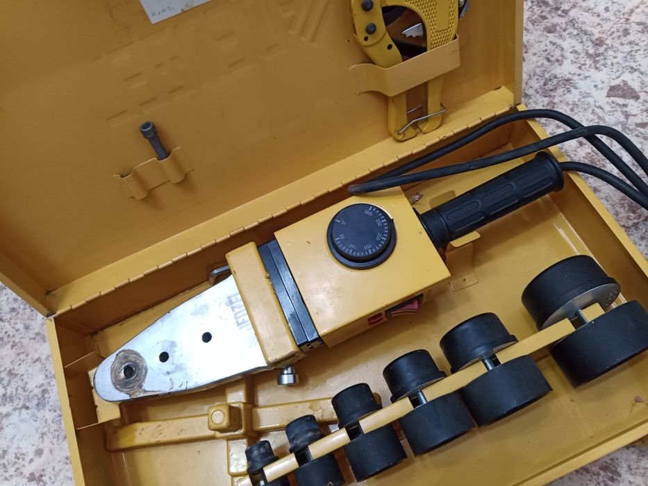 Утюг для спайки  труб