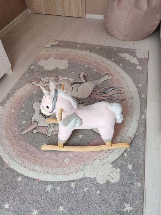 Люлеещо детско конче еднорог