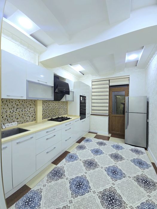 Срочно продаётся 3х заходи живи вдоль дороги!