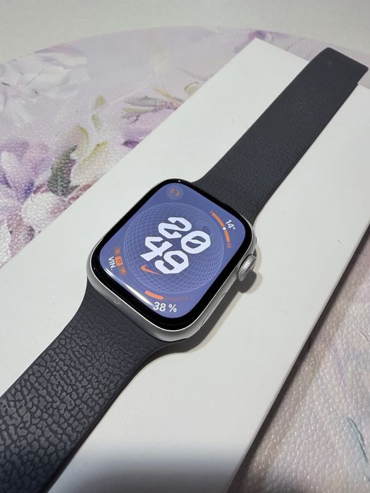 Apple Watch Series 9 ,41 mm, full box