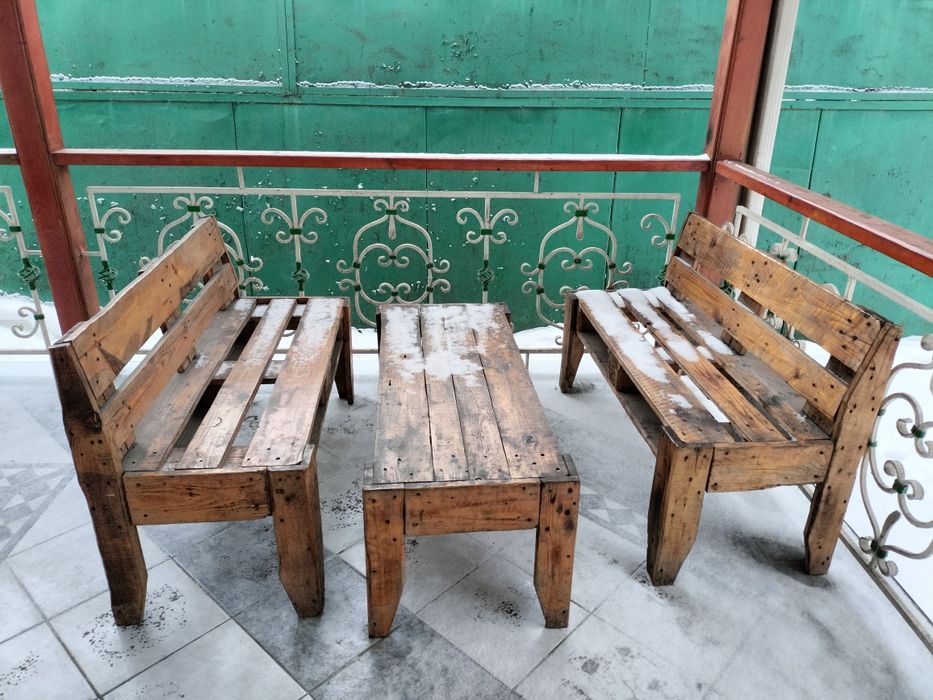 Мебель из дерева