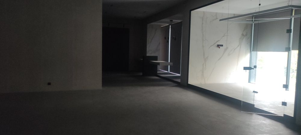 Продаётся отдельно стоящий здание 2 этажей плюс подвал 780 кв.м