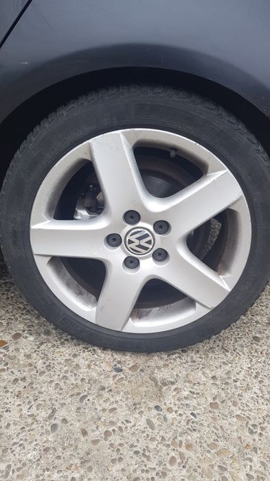 Vand jenti R17,Volkswagen Golf 5
