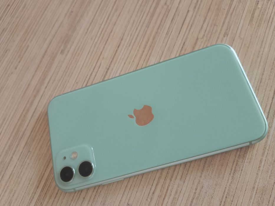 Продам Iphone 11