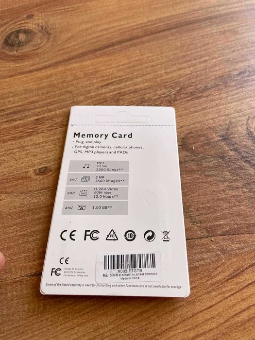 Micro SD карта памет 512GB + SD адаптер (нова, запечатана)