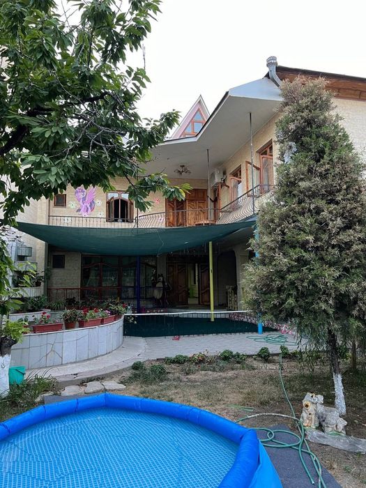 Uy Sotiladi 8-sotix, Eski shahar