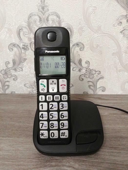 радиотелефон Panasonic kx-tge110