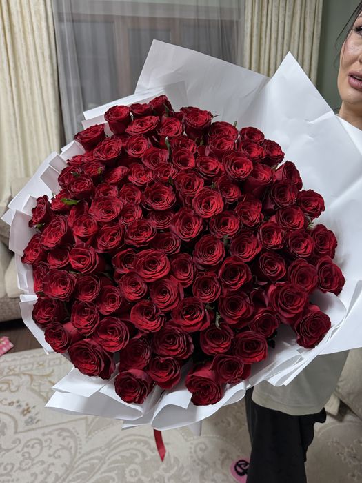Букеты, 101 роза. Свежие