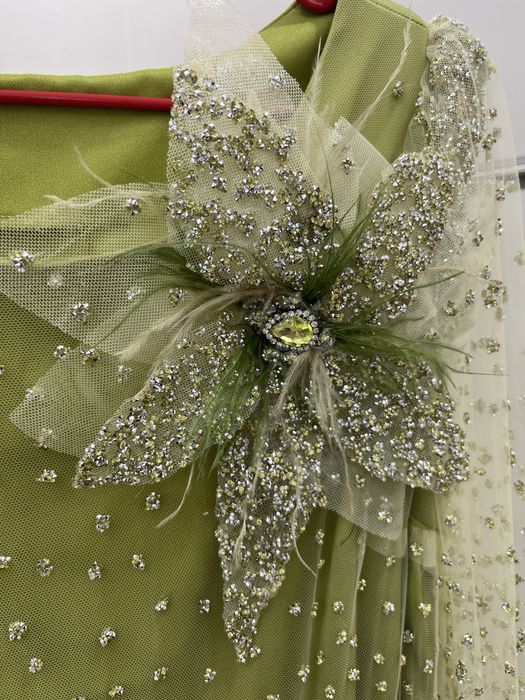 Вечерный көйлек сатылады