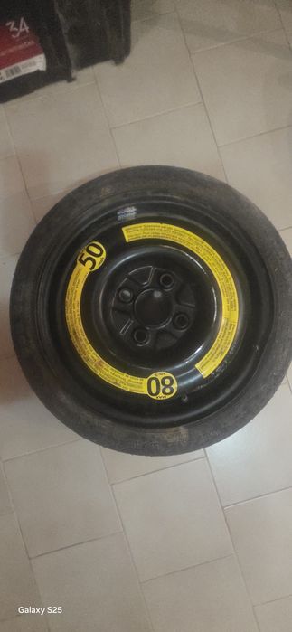 Резервна гума тип Патерица