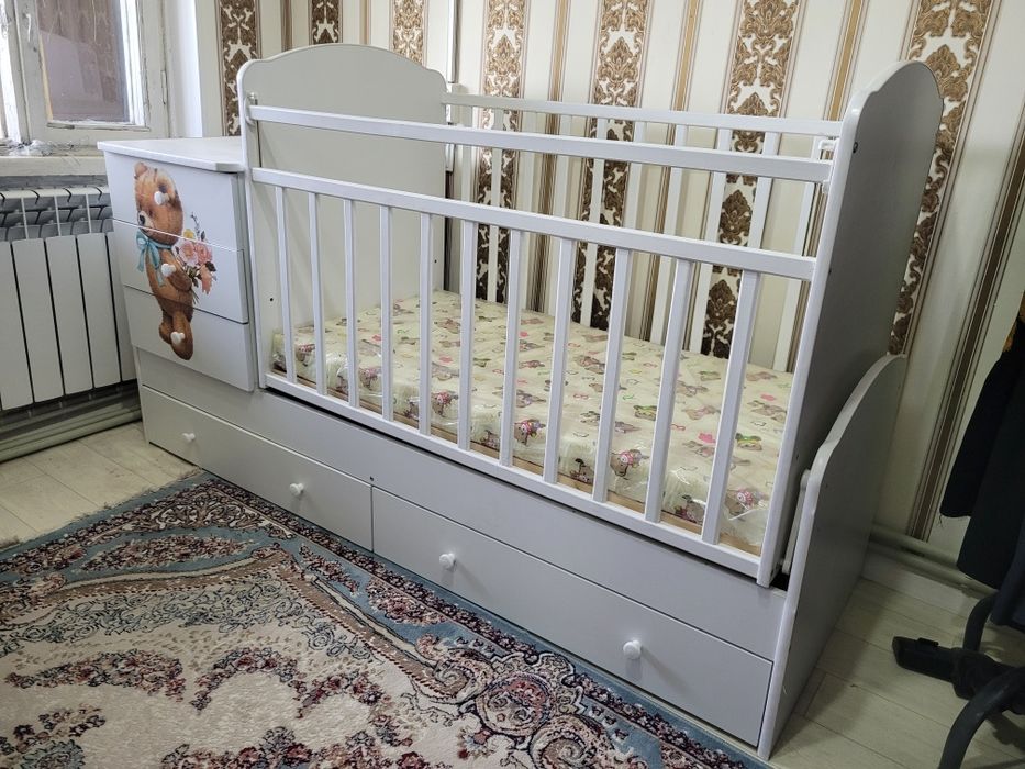 Детская кроватка
