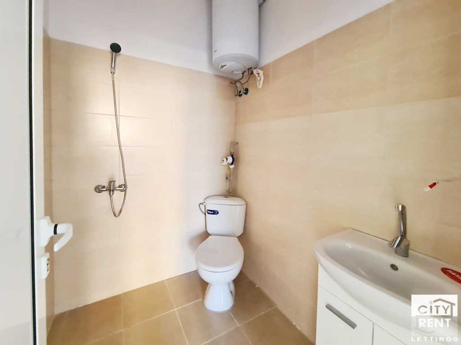 Дава се под наем Магазин в Велико Търново, Център - 52 кв.м за 510 € - Снимка #5