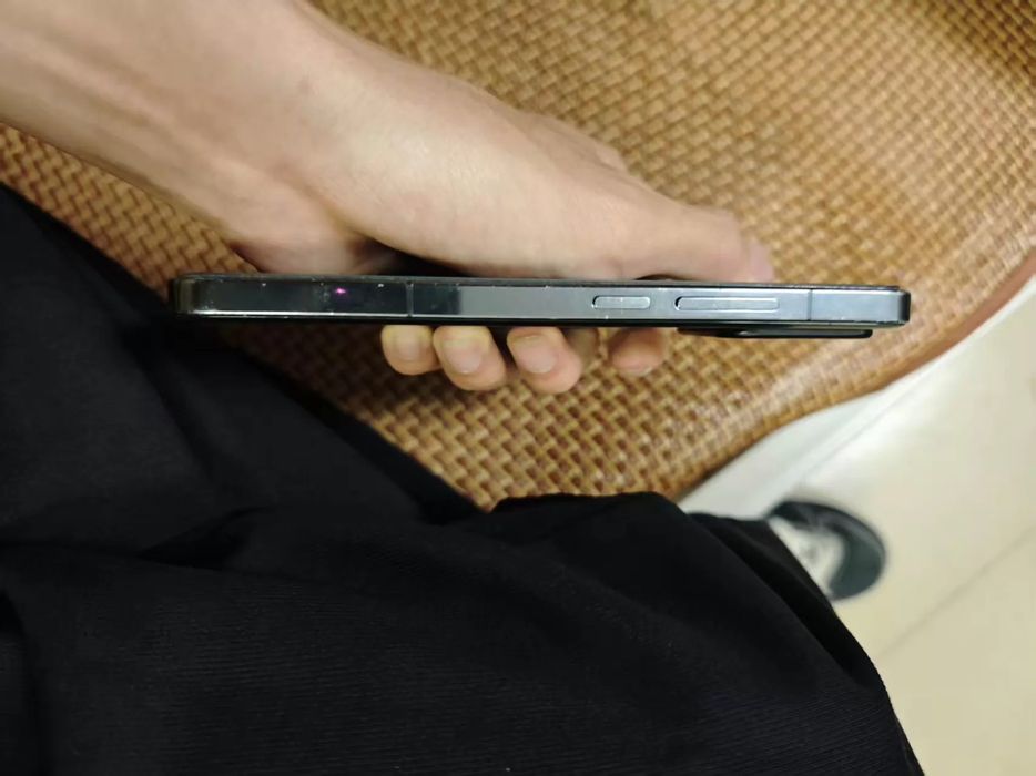 Xiaomi 13,12/256, состояние отличное