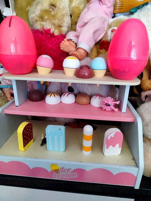 Плюшени и други играчки