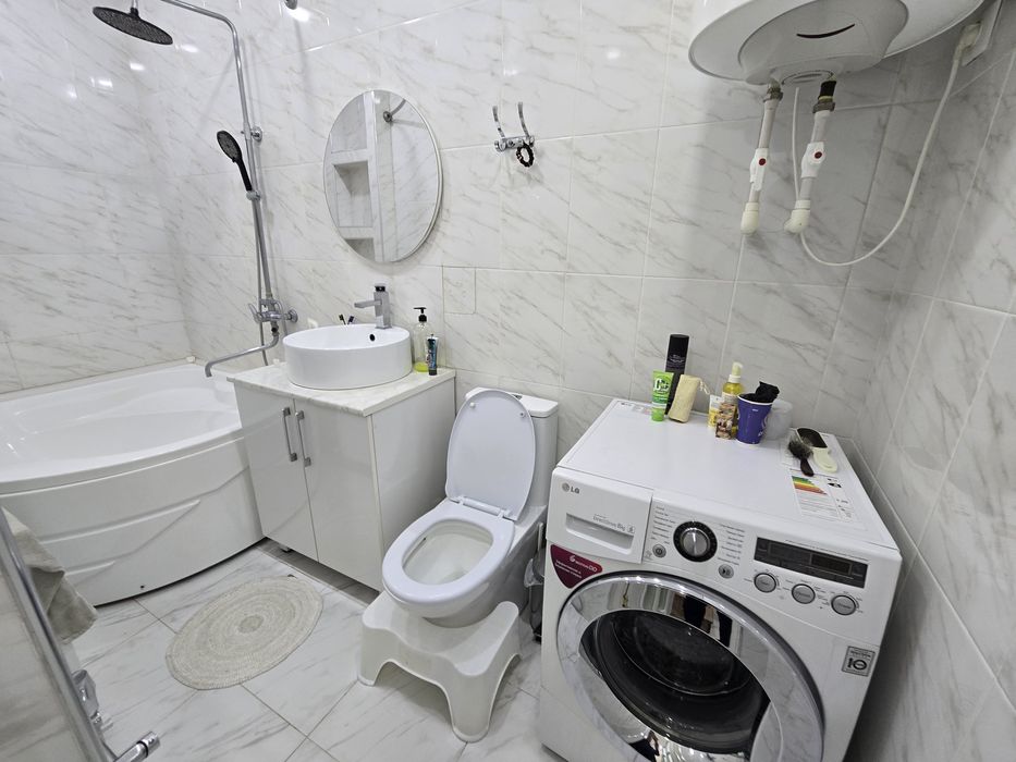 Luks 5 xona lik sotiladi fargona flagman oldida