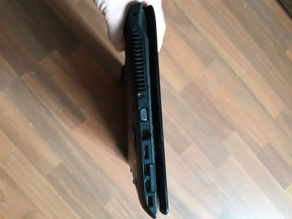 Vând laptop ASUS model N71Jq