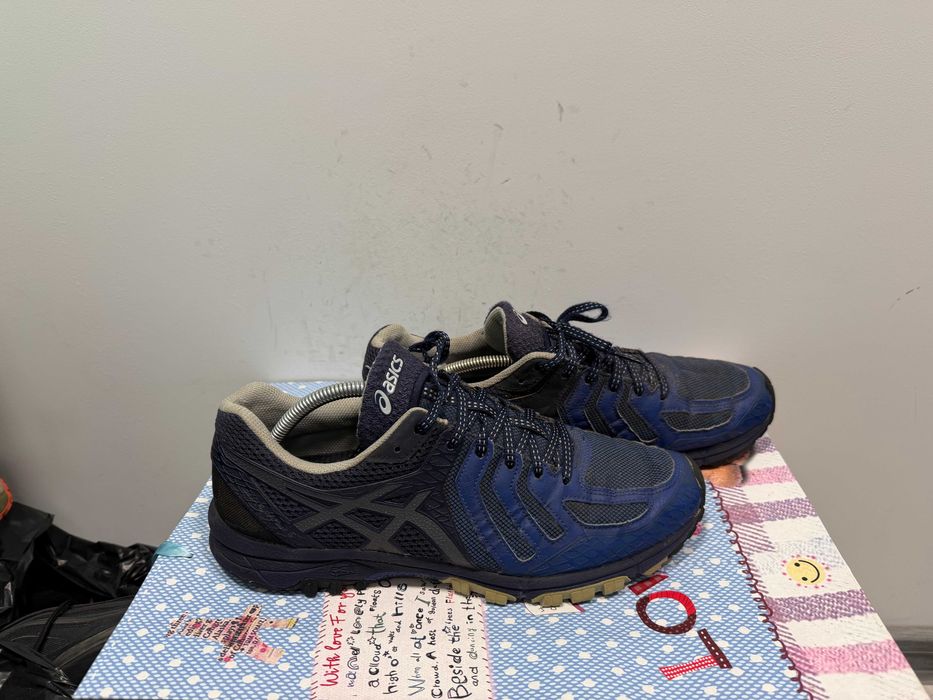 ASICS Gel Fujiattack 5''оригинални маратонки 45 номер