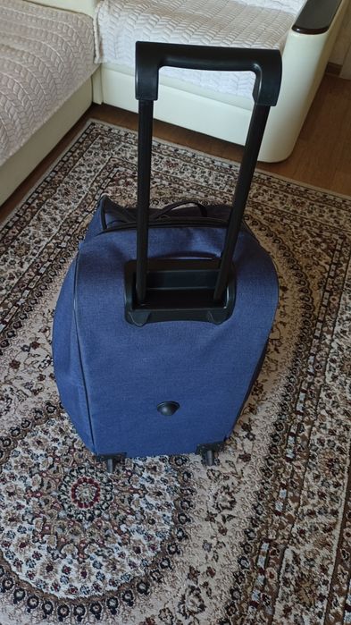 Продам дорожную сумку.