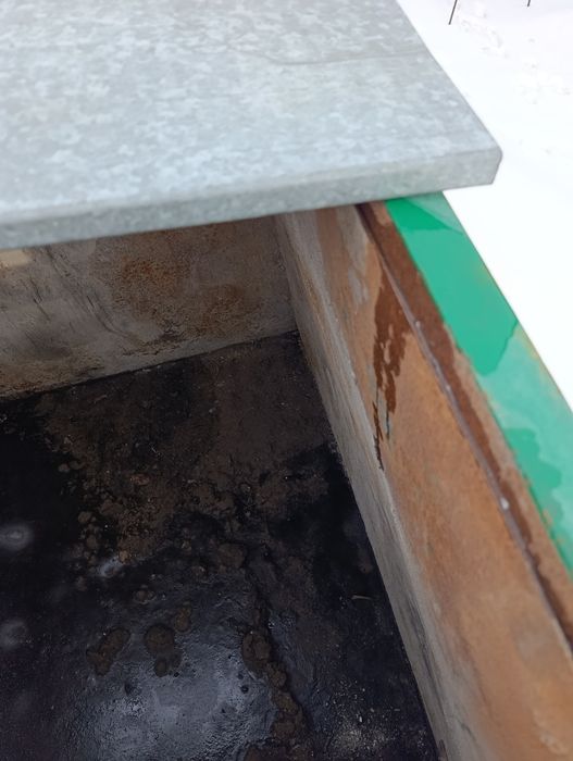 Продам мусорный бак