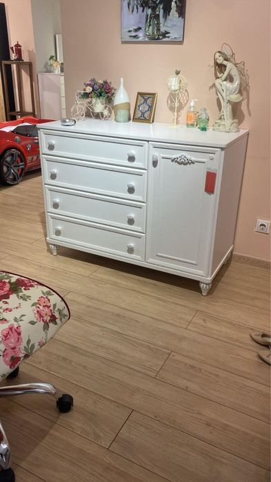 Продам шкаф, кроватку и стулья