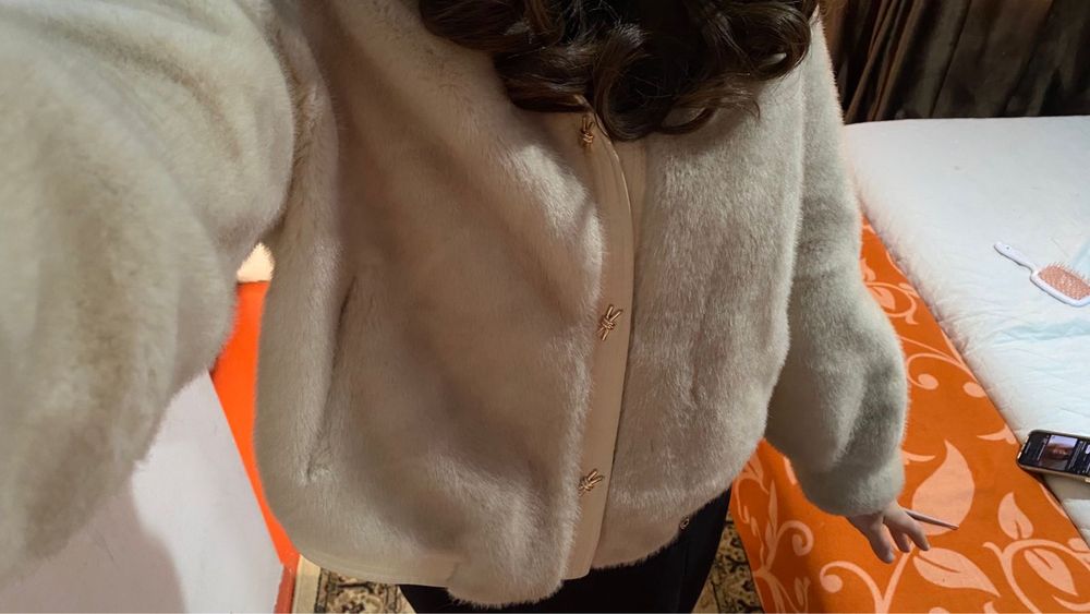 Женская полушубка