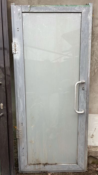 Двери входные стеклянные