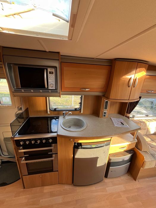 Rulota Swift Conqueror 530 2010 editie Silver Full Option Off Camping