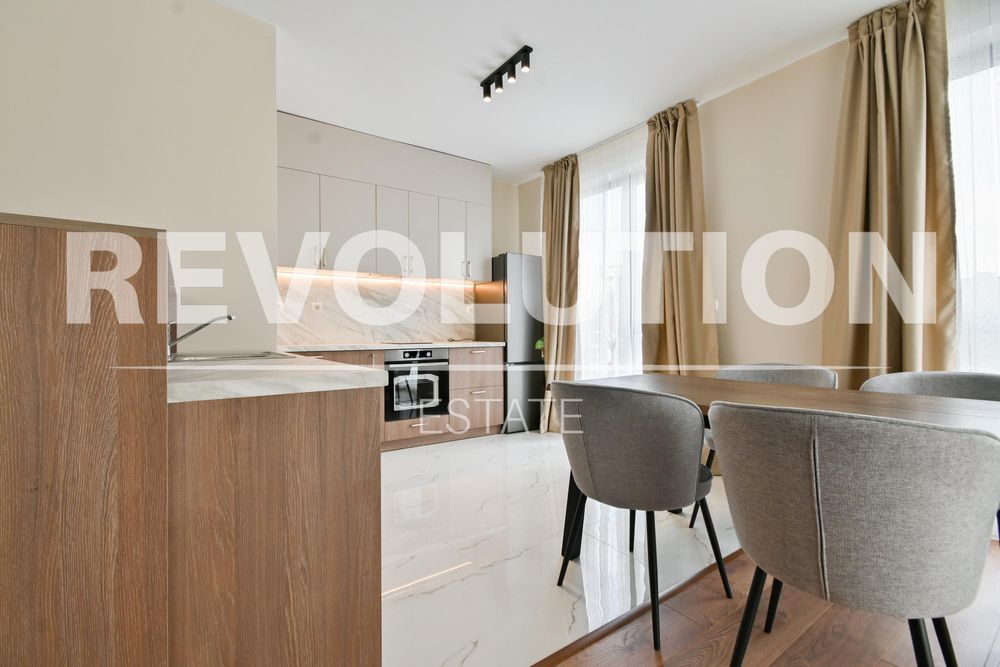 Четиристаен апартамент с ДВОЕН ГАРАЖ в  ж.к. Драгалевци.