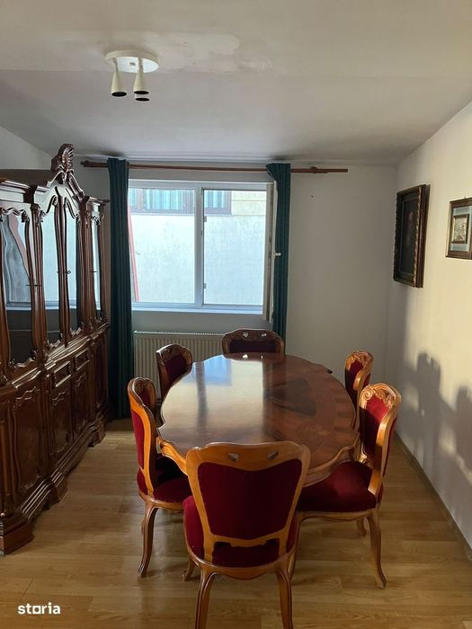 Apartament 3 camere , zona Vitan