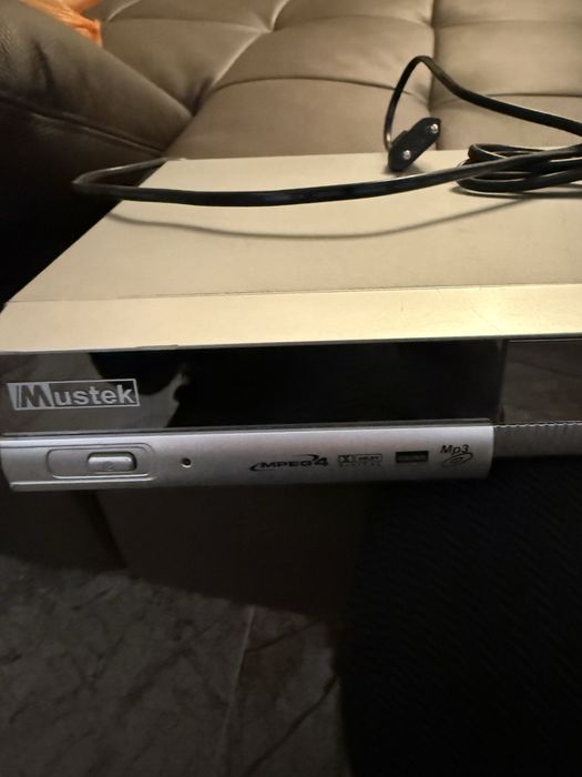 DVD,цена 5 евро.Mustek